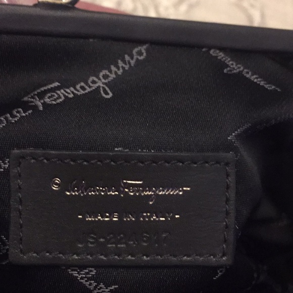 NWOT Salvatore ferragamo small bag - Picture 5 of 5